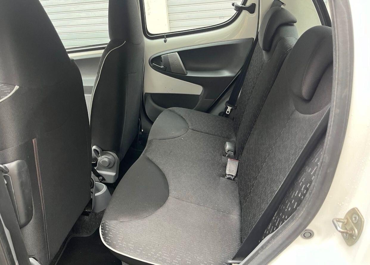 Peugeot 107 1.0 68CV 5p. Plaisir