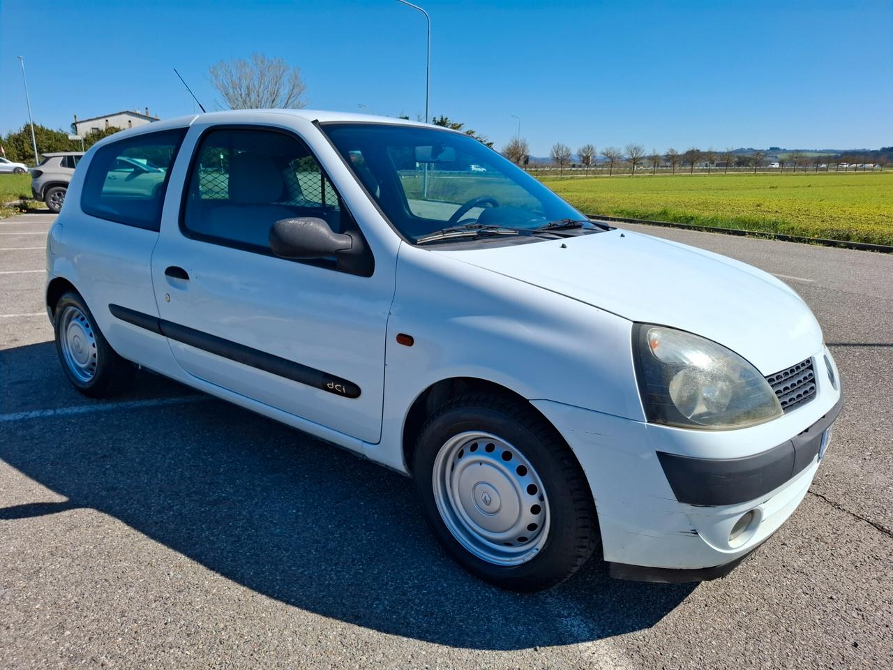 Renault Clio 1.5 dCi 65CV cat 3p. Van
