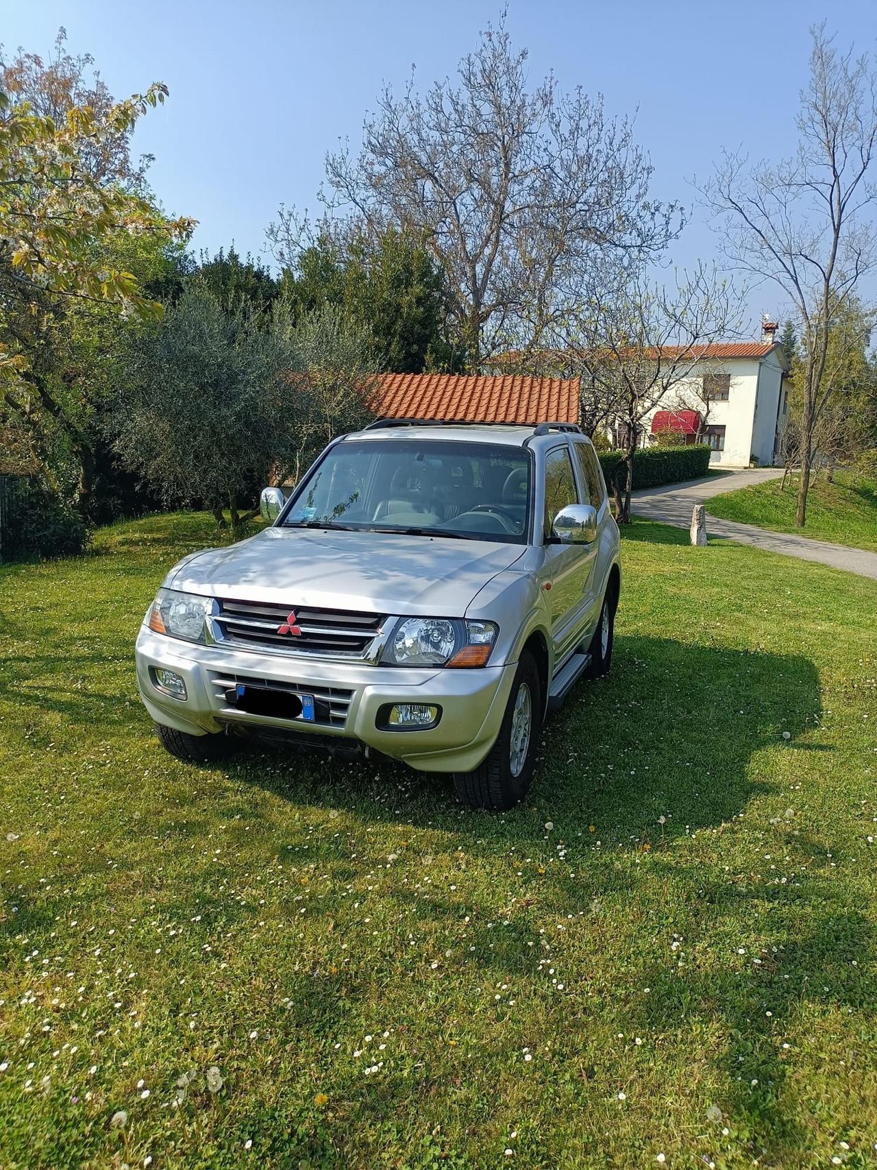 Mitsubishi Pajero 3.2 16V DI-D 3p. GLX