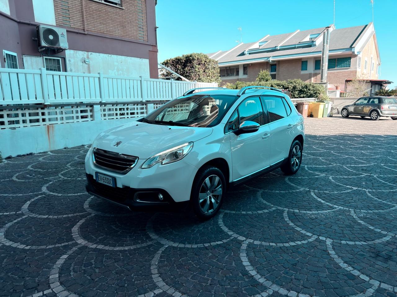 Peugeot 2008 PureTech 82 Allure