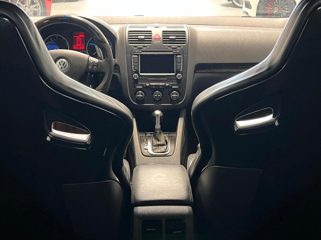 Volkswagen Golf 3.2 VR6 4mot. 3p. DSG R32