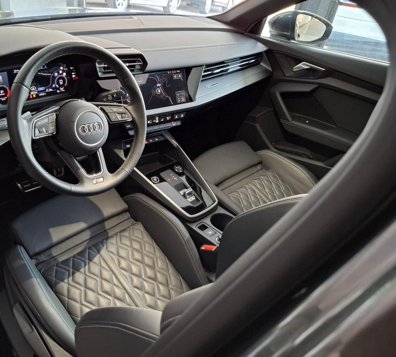 Audi A3 30 TFSI S line edition tetto panoramico full