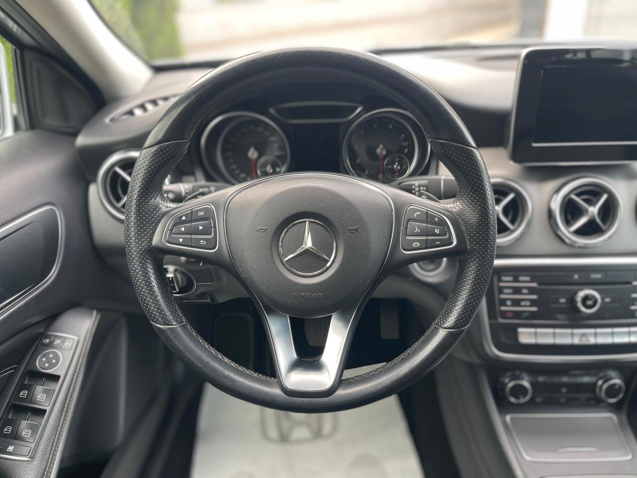 Mercedes-benz GLA 180 GLA 180 Sport