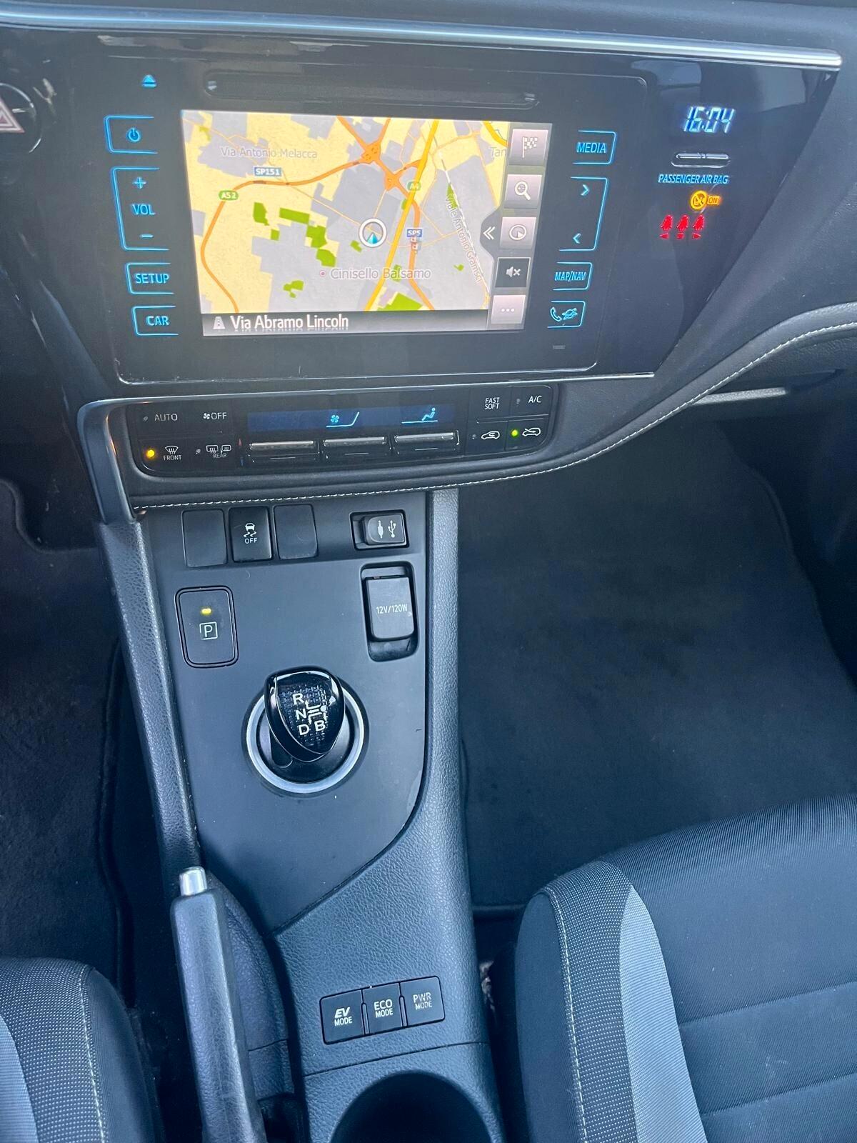 Toyota Prius 1.8 Lounge - 2016