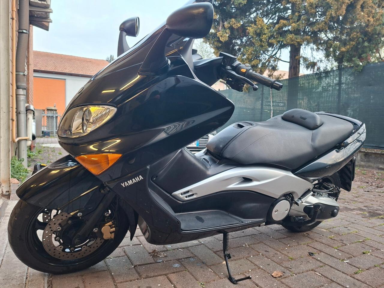 Yamaha T Max - 2005