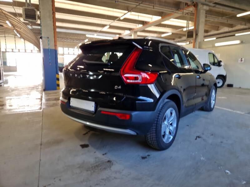 Volvo XC40 D4 AWD Geartronic Momentum