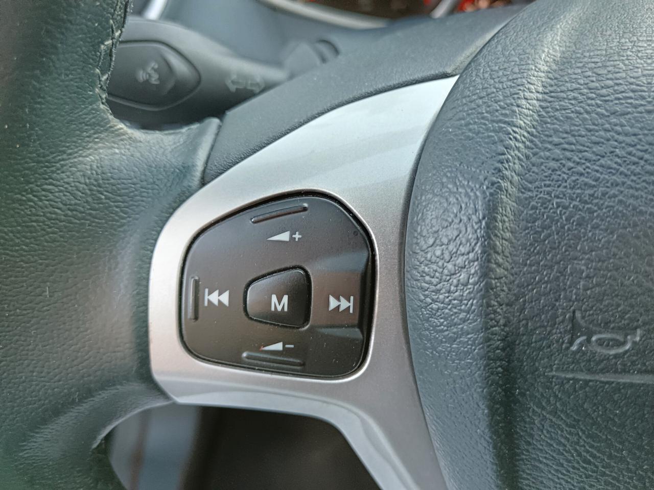 Ford Fiesta 1.4 TDCI 68CV TITANIUM NUOVISSIMA