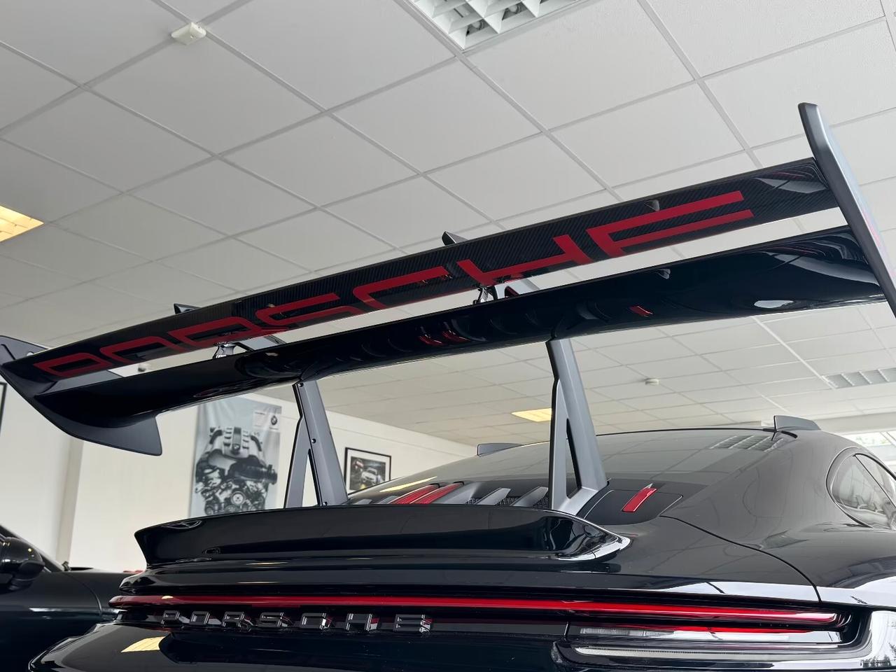 Porsche 911 GT3 RS Weissach