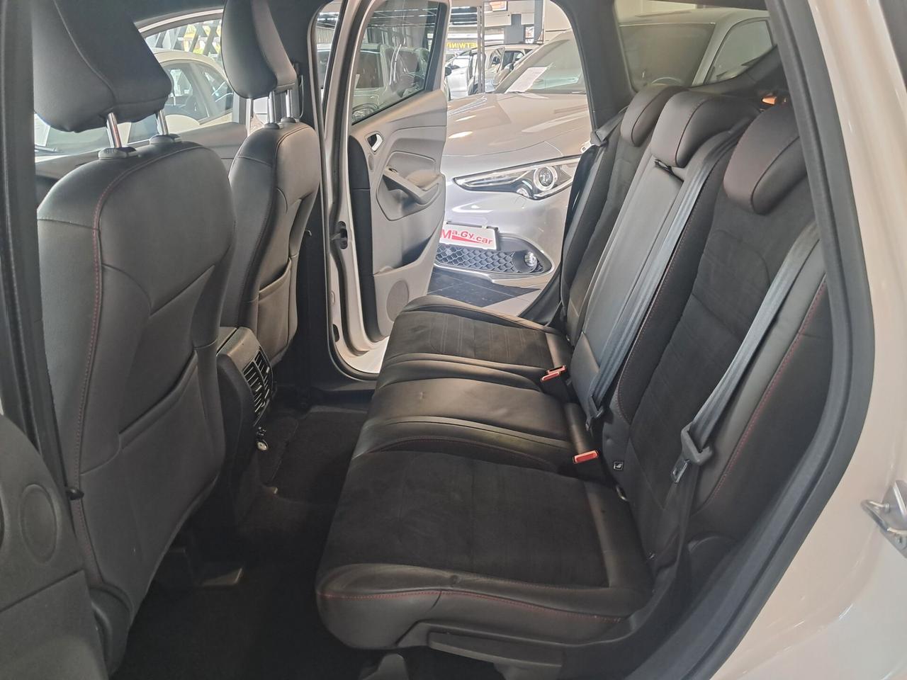 Ford Kuga 1.5 TDCI 120 cv ST-Line