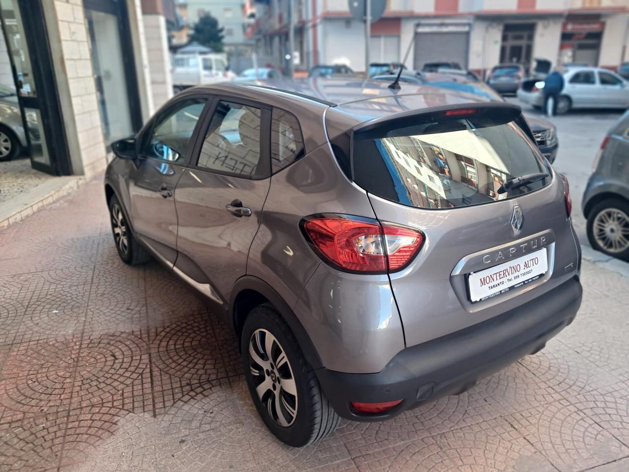 RENAULT CAPTUR 1.5 Diesel-NEOPATENTATI-NAVY-Euro8990