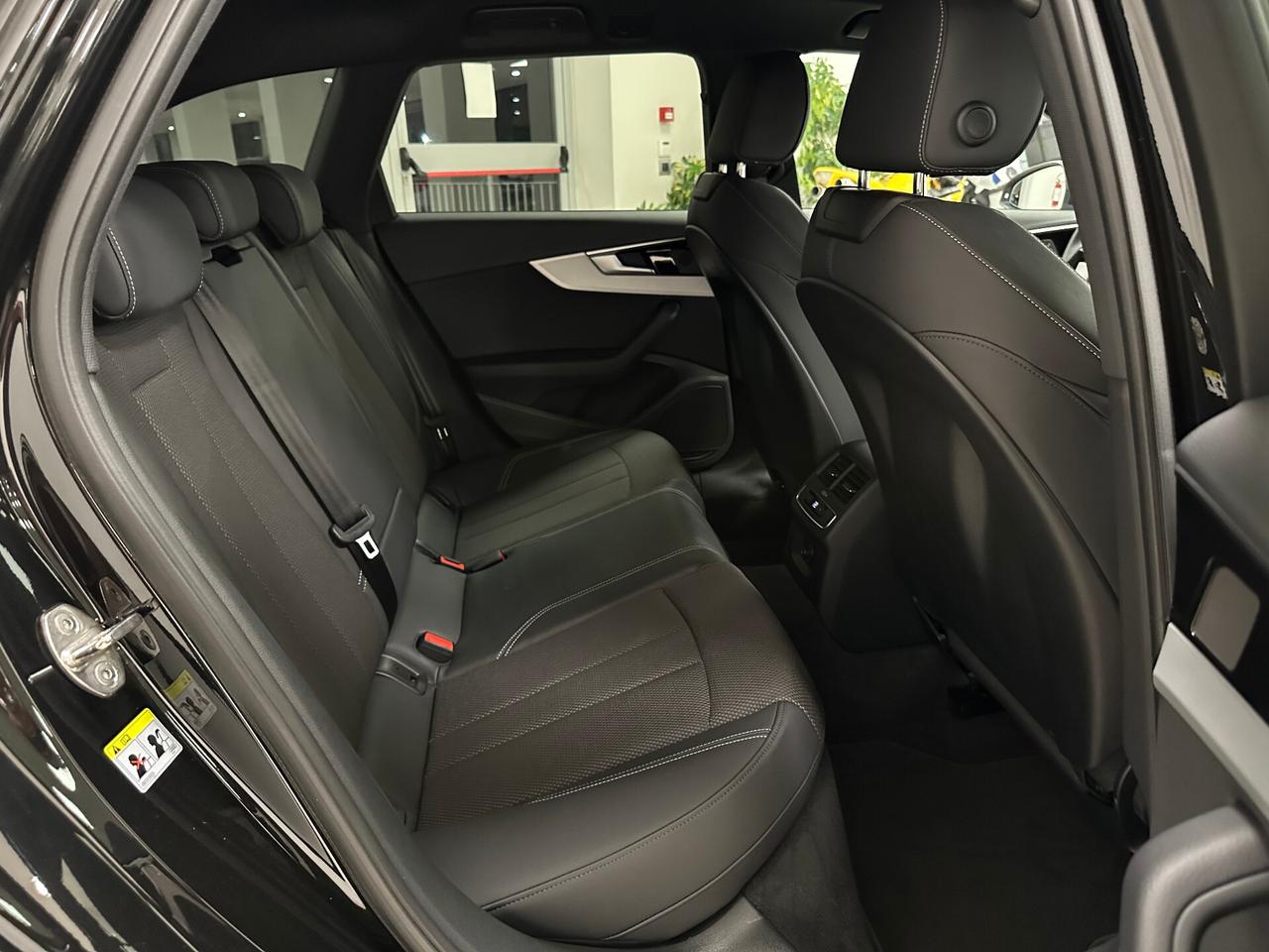 Audi A4 Avant 40 TDI quattro 204CV S tronic S-line edition 2024