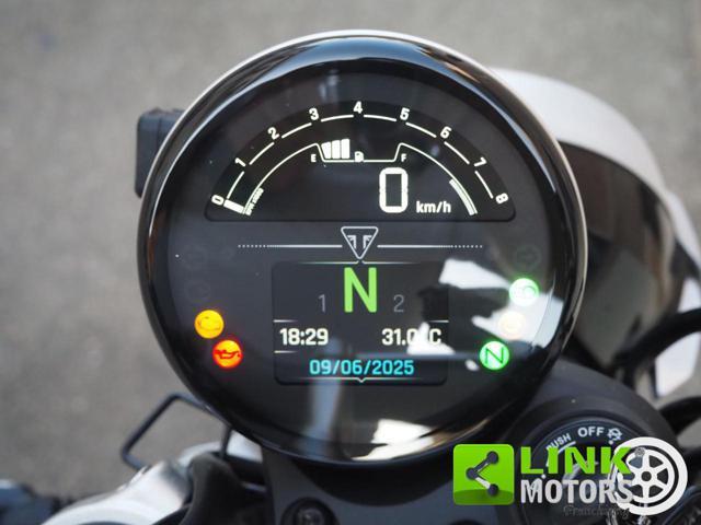 TRIUMPH Speed Twin 1200