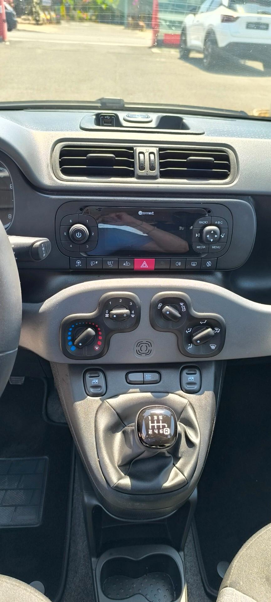 Fiat Panda 1.0 FireFly S&S HYBRID CITY CLIMA