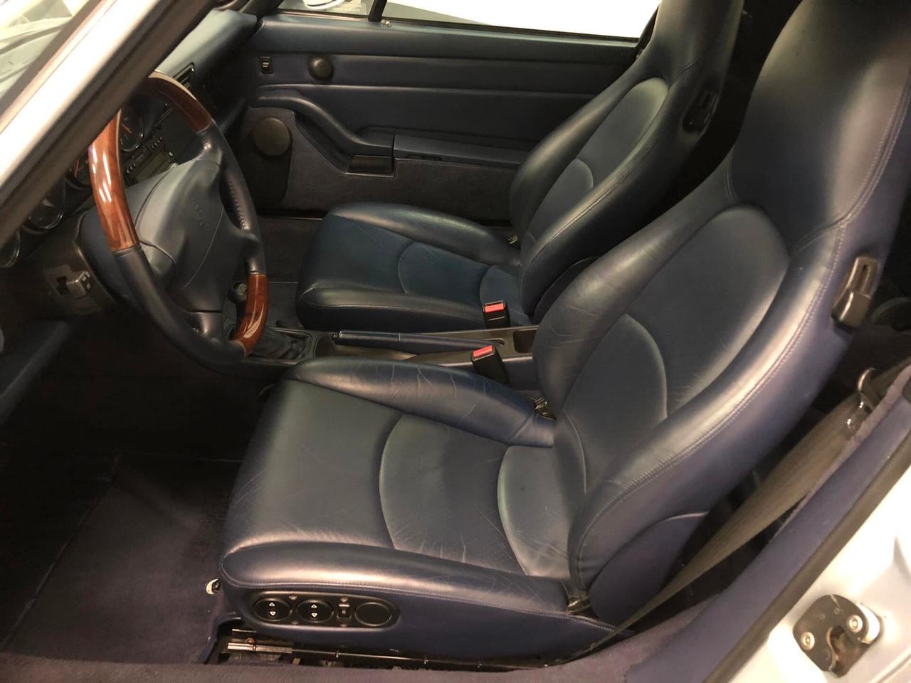 Porsche 911 Carrera 2 cat Cabriolet