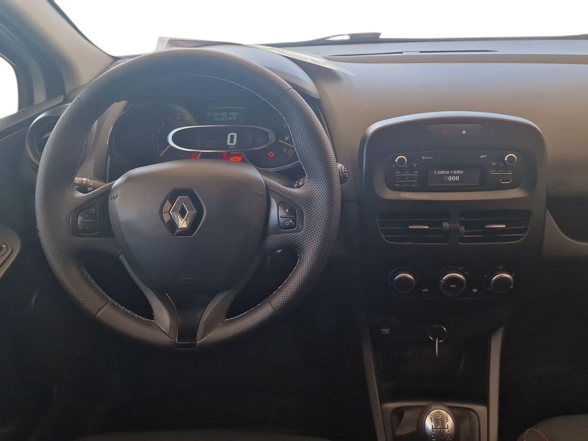 RENAULT CLIO 1.2 LIVE