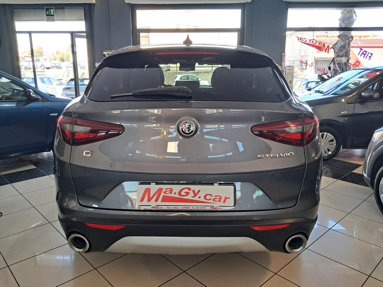 Alfa Romeo Stelvio 2.0 Turbo 280 cv AT8 Q4 Super