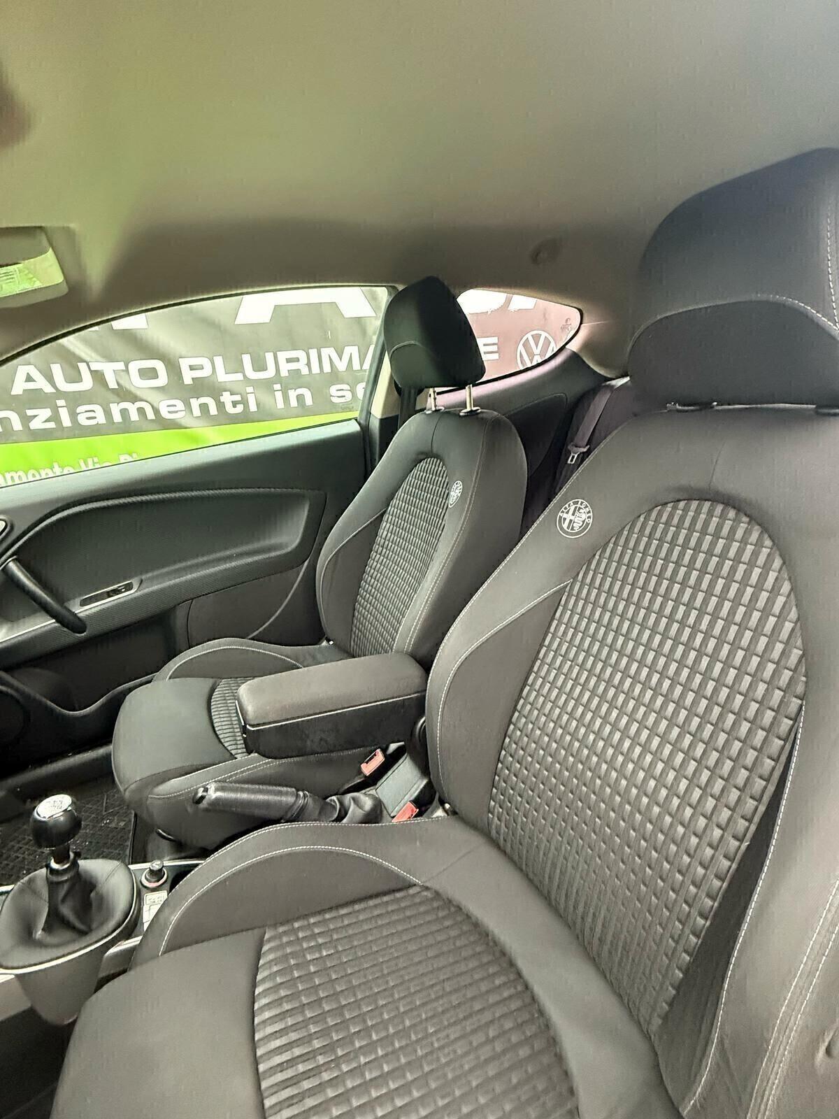 Alfa Romeo MiTo 1.3 JTDm-2 95 CV S&S Distinctive Sport Pack