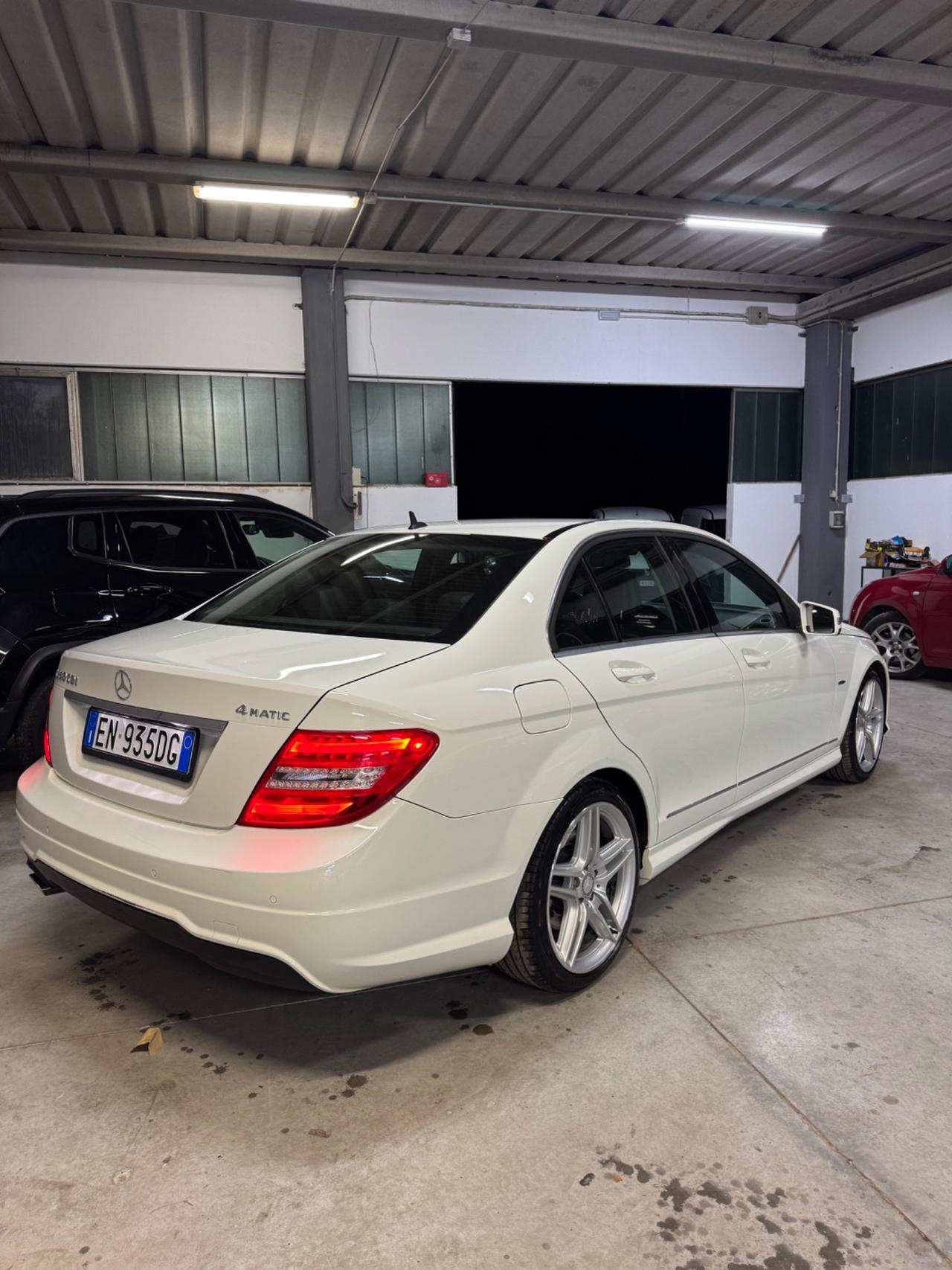 Mercedes-benz C 250 CDI BlueEFFICIENCY Avantgarde