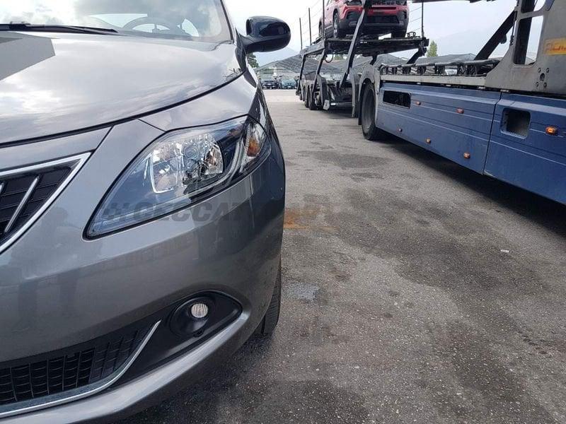 Lancia Ypsilon Ypsilon 1.0 firefly hybrid Platino s&s 70cv