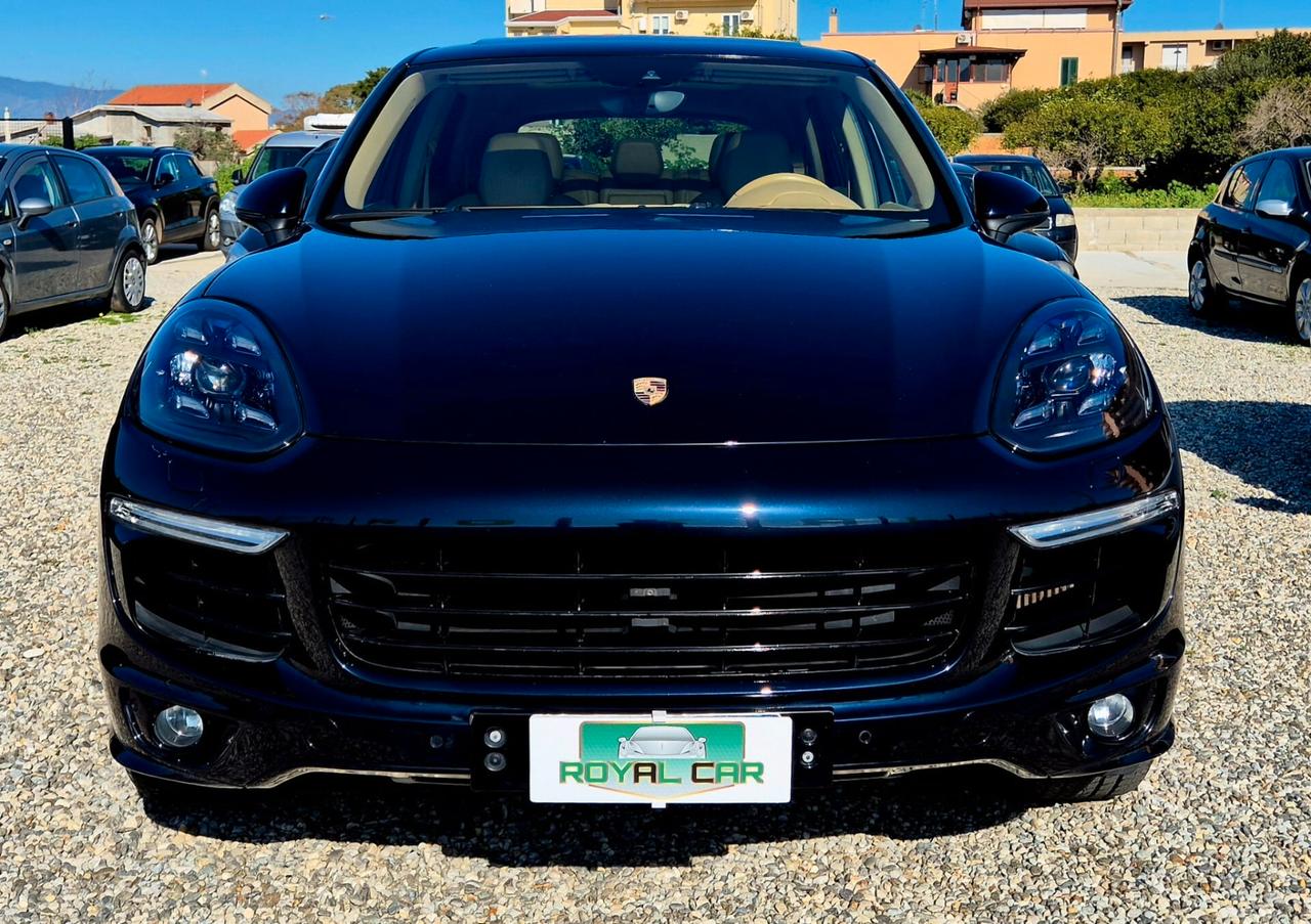 Porsche Cayenne 3.0 Diesel - Tetto apribile