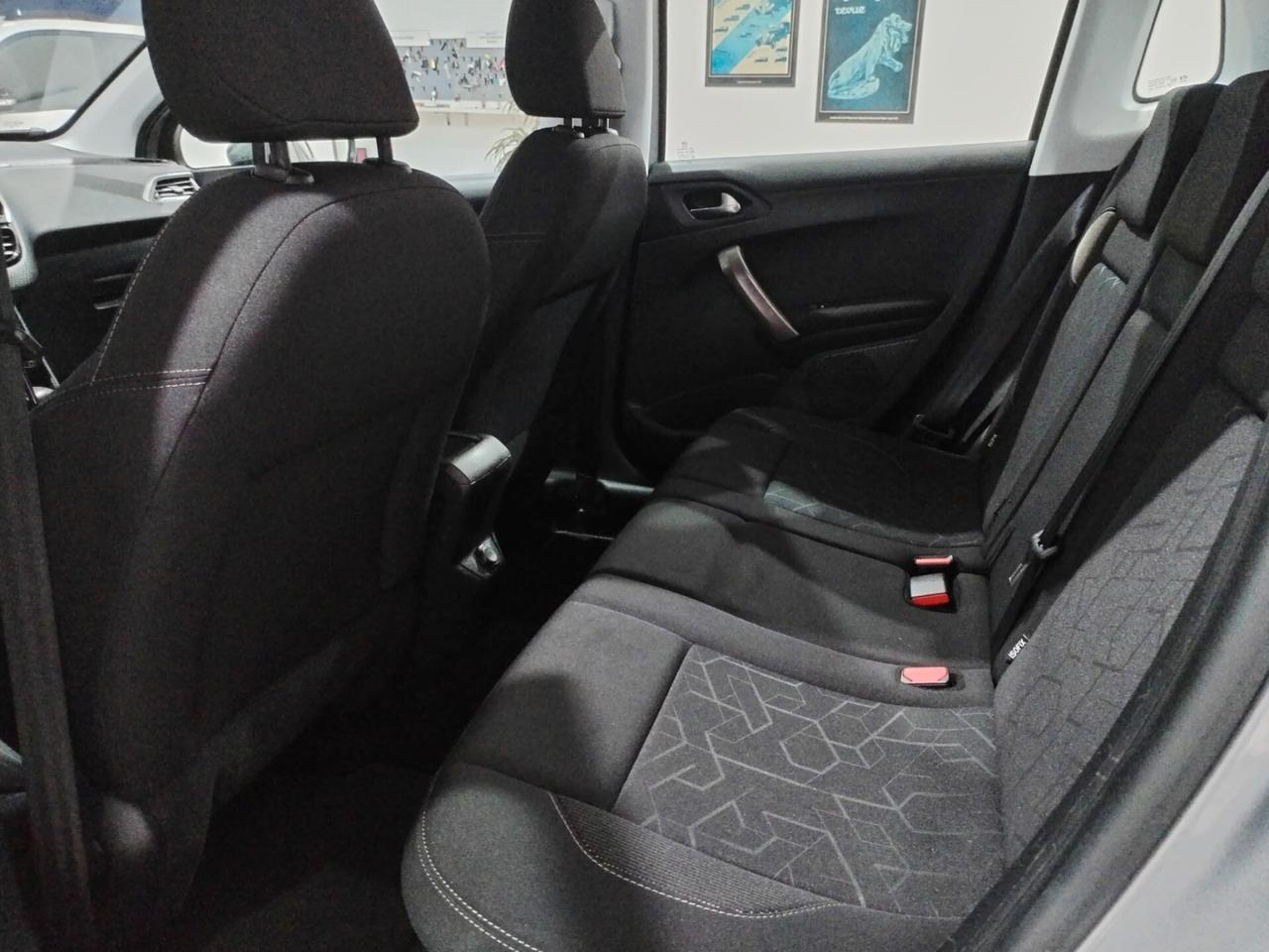 Peugeot 2008 BlueHDi 100 Active