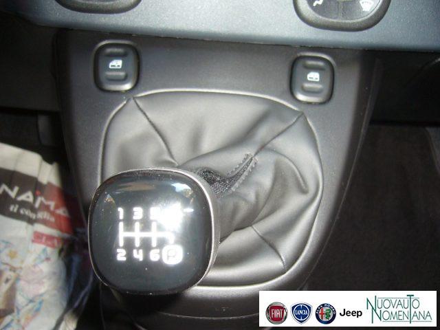 FIAT Panda 1.0 FireFly S&S Hybrid 5°Posto Pack City Km0