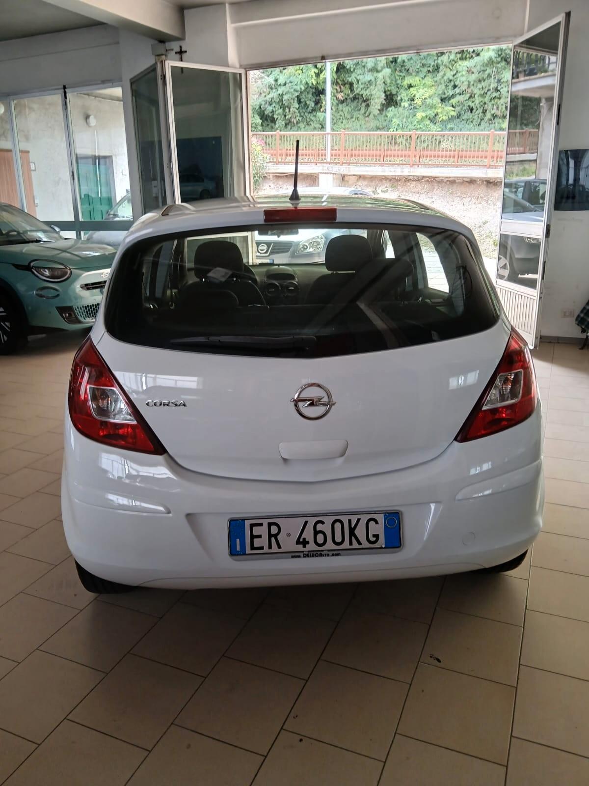 Opel Corsa 1.2 85CV 5 porte GPL-TECH Edition