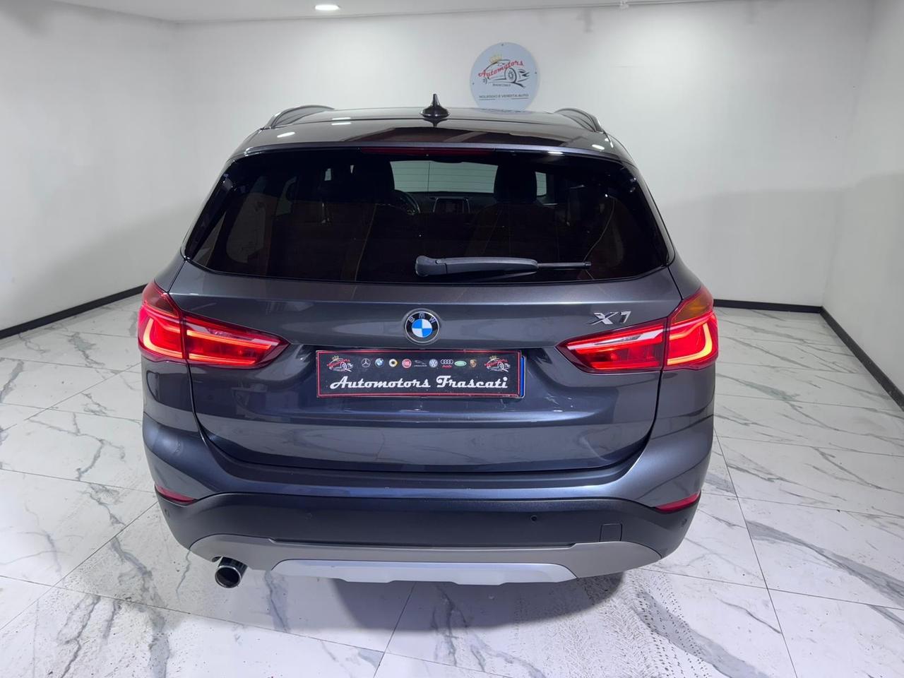 Bmw X1 sDrive18d xLine-tetto apribile-garantita