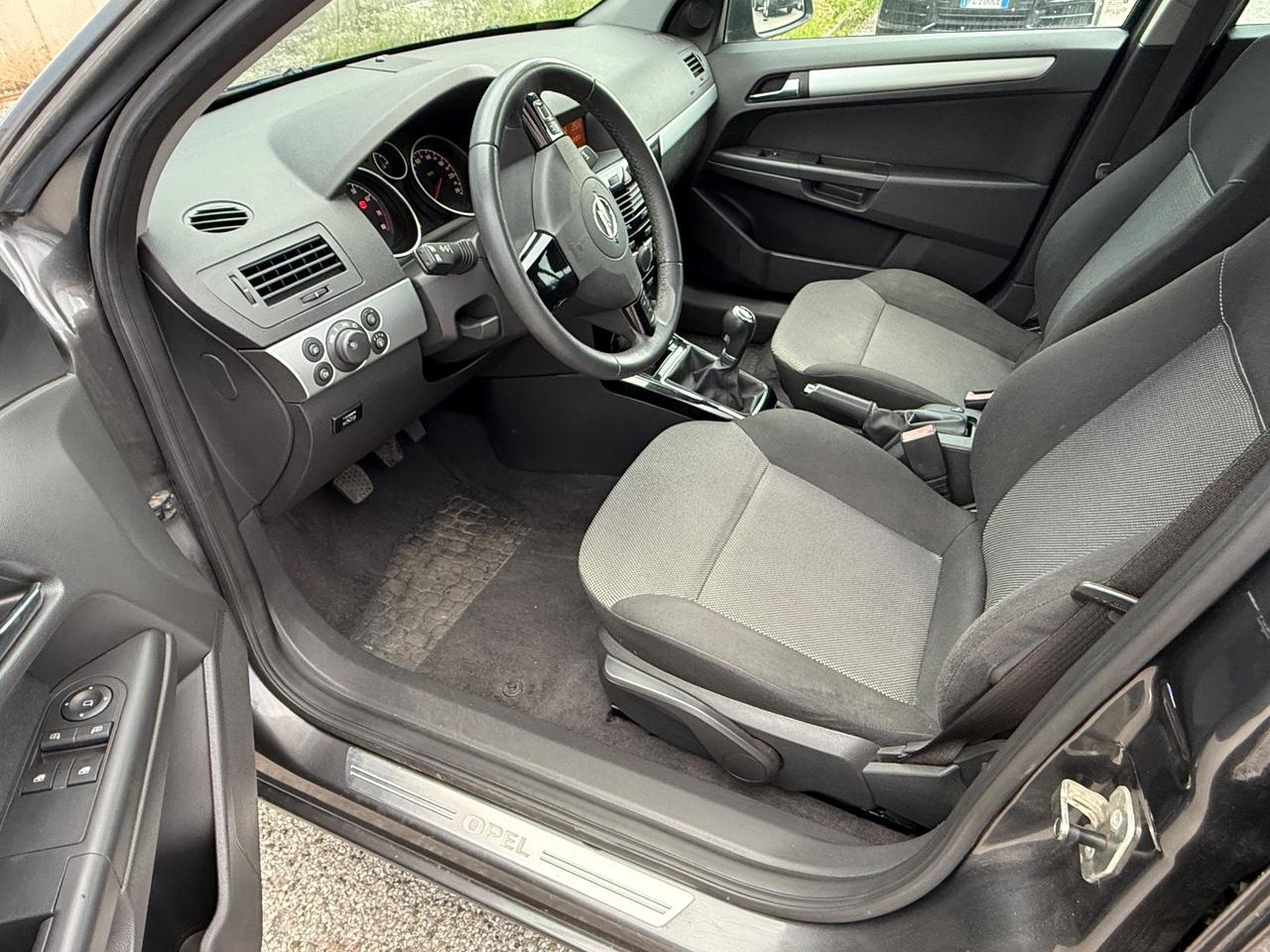 Opel Astra 1.6 16V GPL-TECH Station Wagon Enjoy