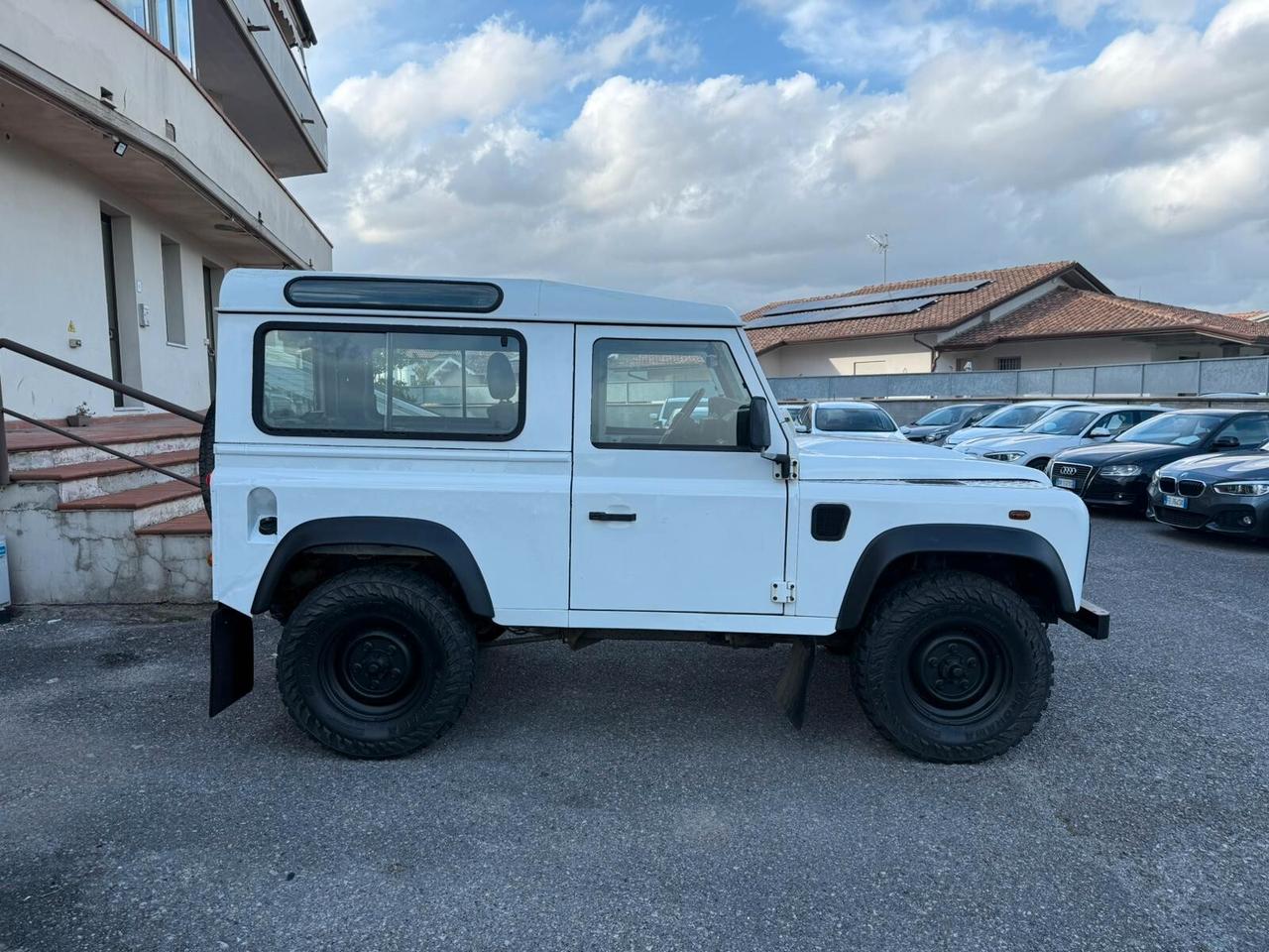 Land Rover Defender 90 2.2 TD4 Soft top E N1