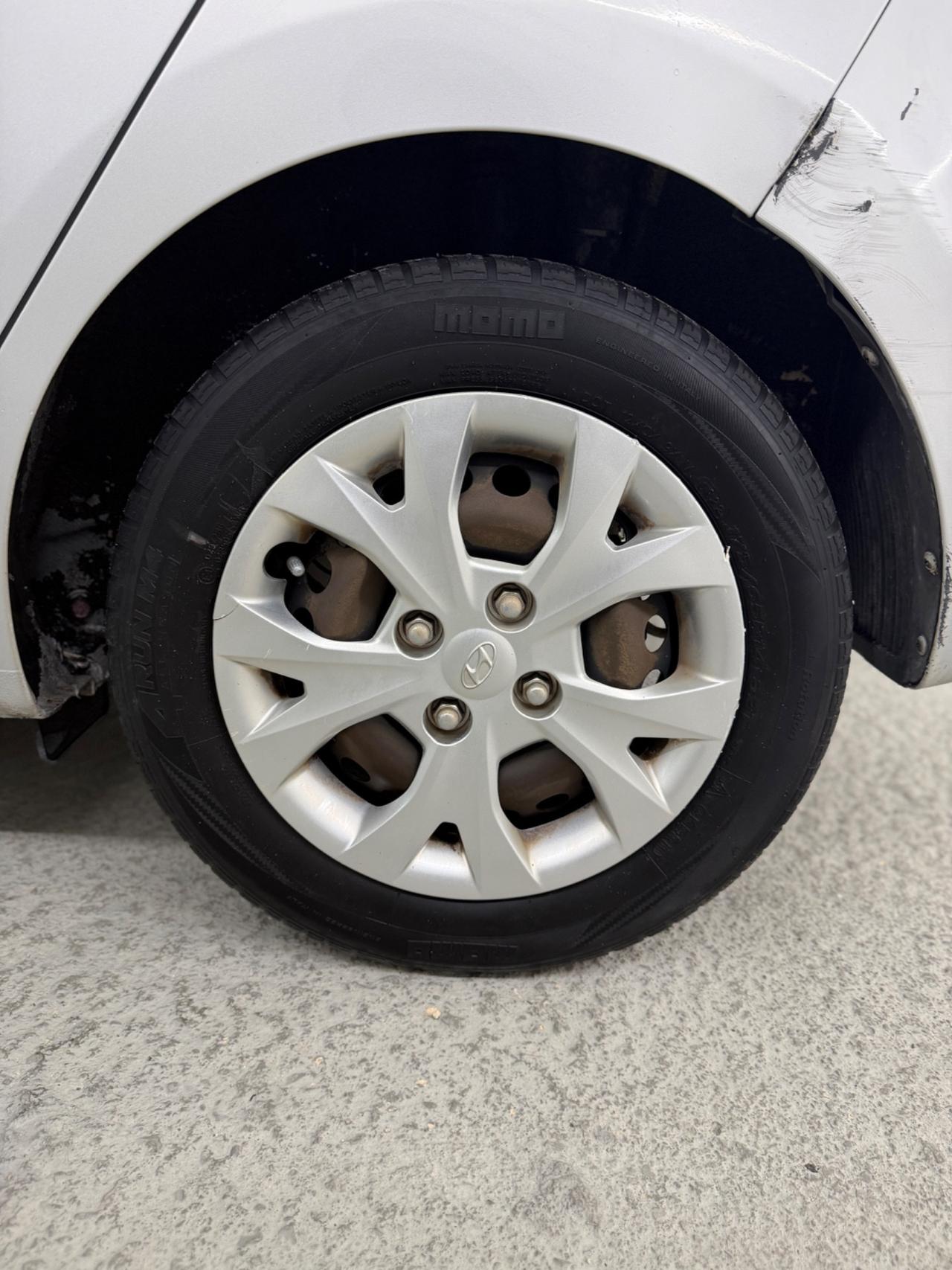 HYUNDAI i10 (anno 2016)