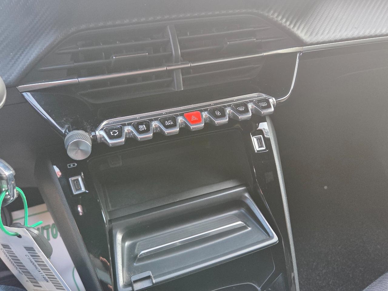 Peugeot 2008 PureTech 155 S&S EAT8 GT