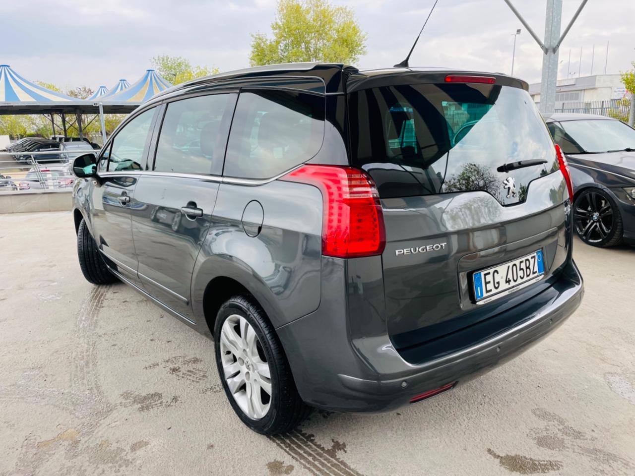 Peugeot 5008 2.0 HDi 150CV Allure