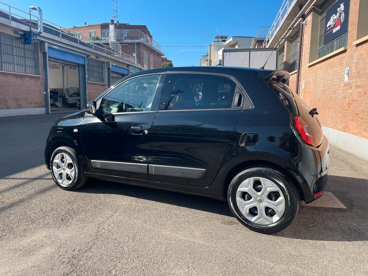 Renault Twingo 2020 – 30000 KM – UNICO PROPRIETARIO-BOOK SERVICE RENAULT