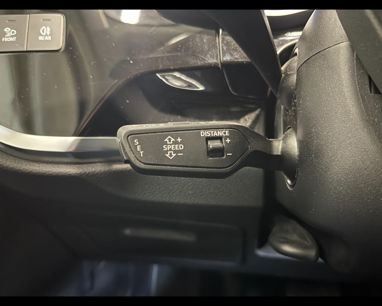 AUDI Q3 35 S-TRONIC BUSINESS ADVANCED
