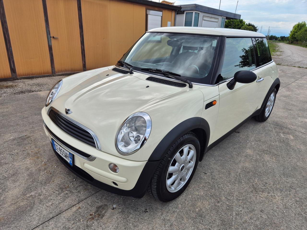 Mini 1.6 16V One neopatentati