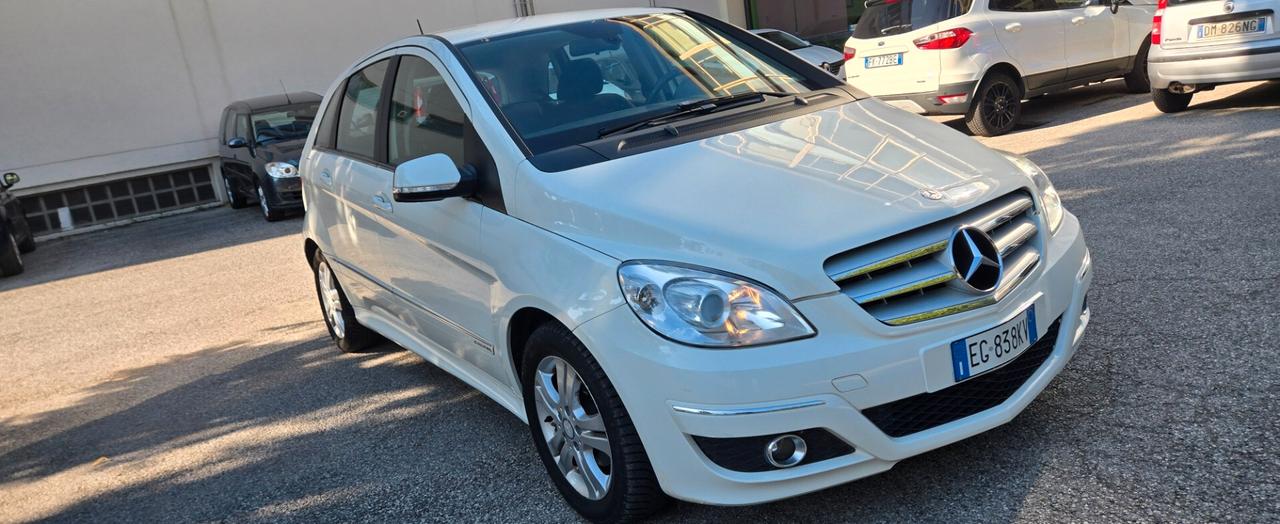 Mercedes-benz B 200 CDI Premium