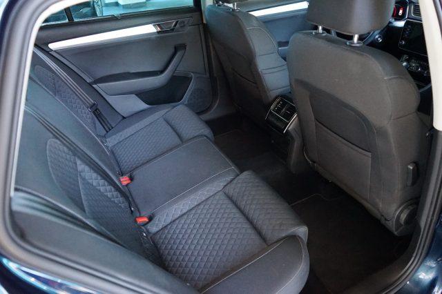SKODA Superb 2.0 TDI EVO 122 CV SCR DSG Wagon Executive