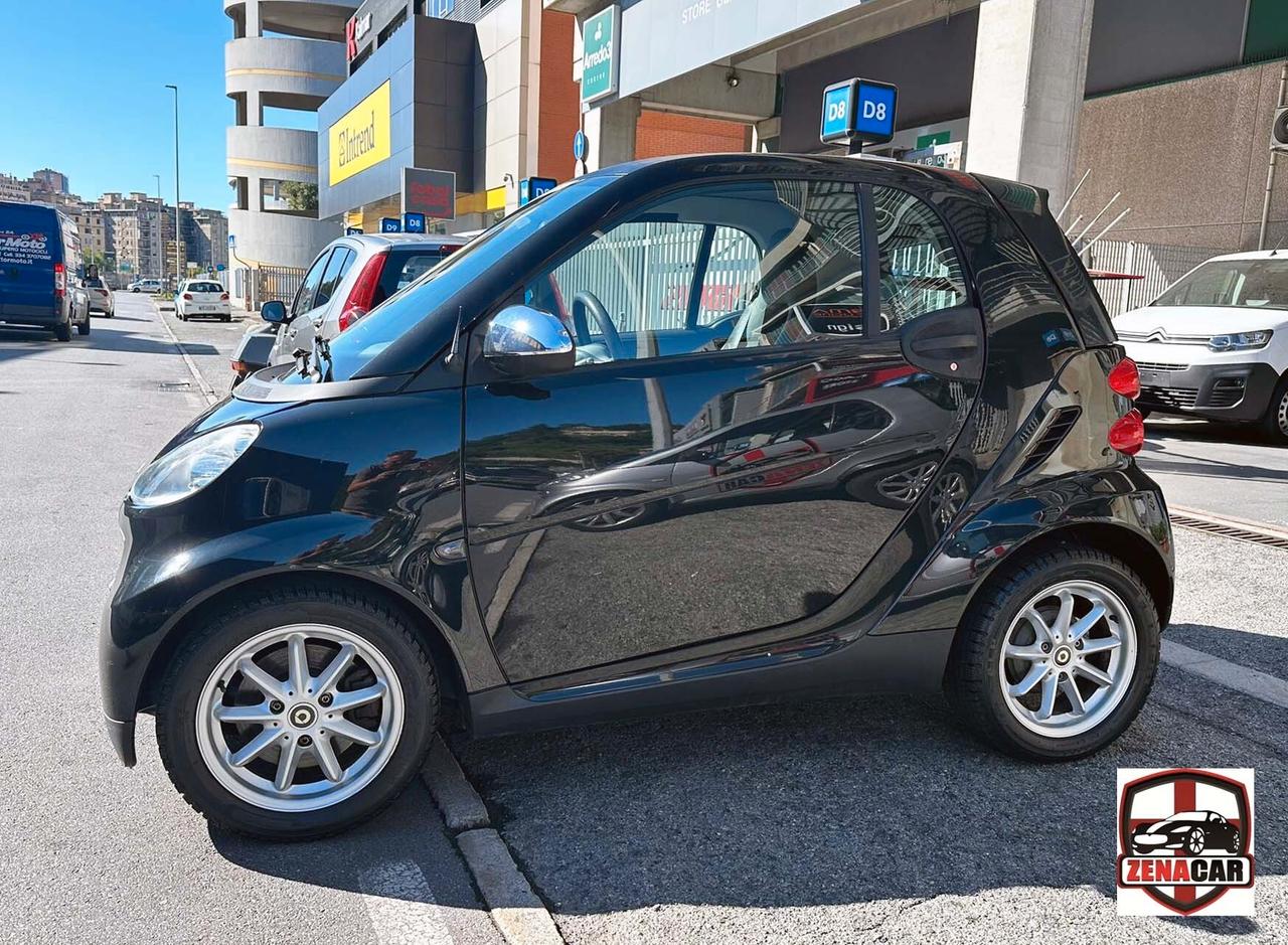Smart ForTwo 1000 52 kW MHD coupé pure