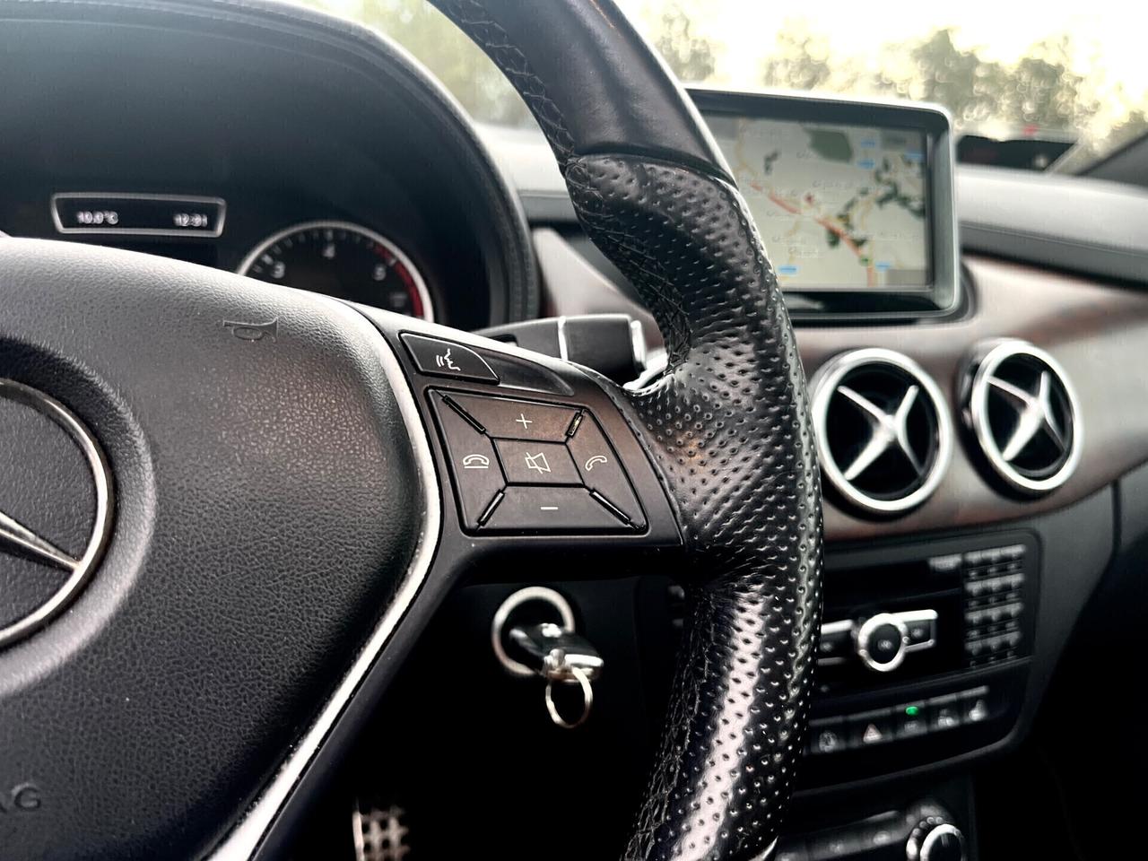 Mercedes-benz B Premium PLUS *TETTO*PELLE*NAVI*CERCHI18