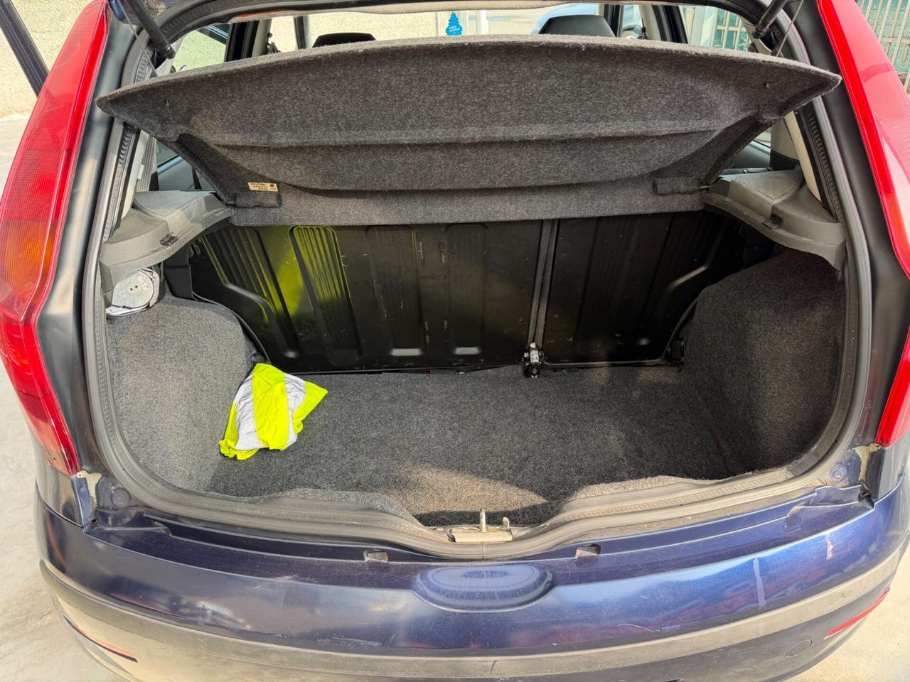 FIAT PUNTO 1.2 BENZINA EURO4 CLIMA FUNZIONATE