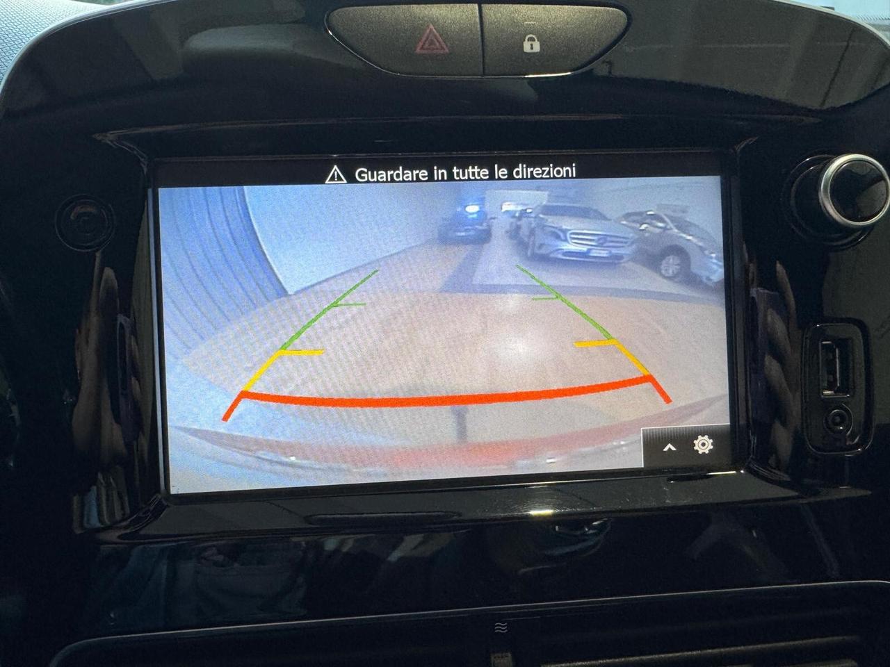 Renault Clio Energy intens euro 6 con gancio di traino