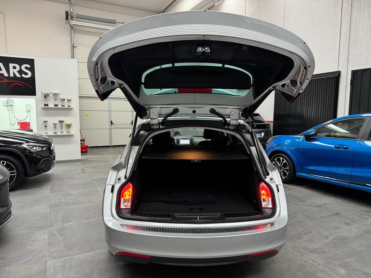 Opel Insignia Tourer 1.6 cdti Cosmo business 136cv at6