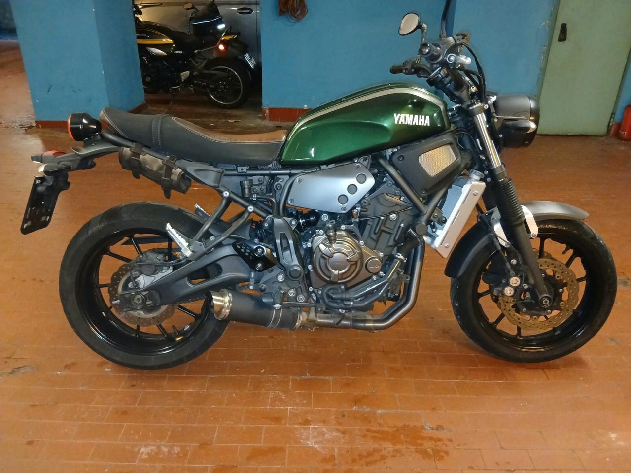 Yamaha XSR 700 - Full Ohlins