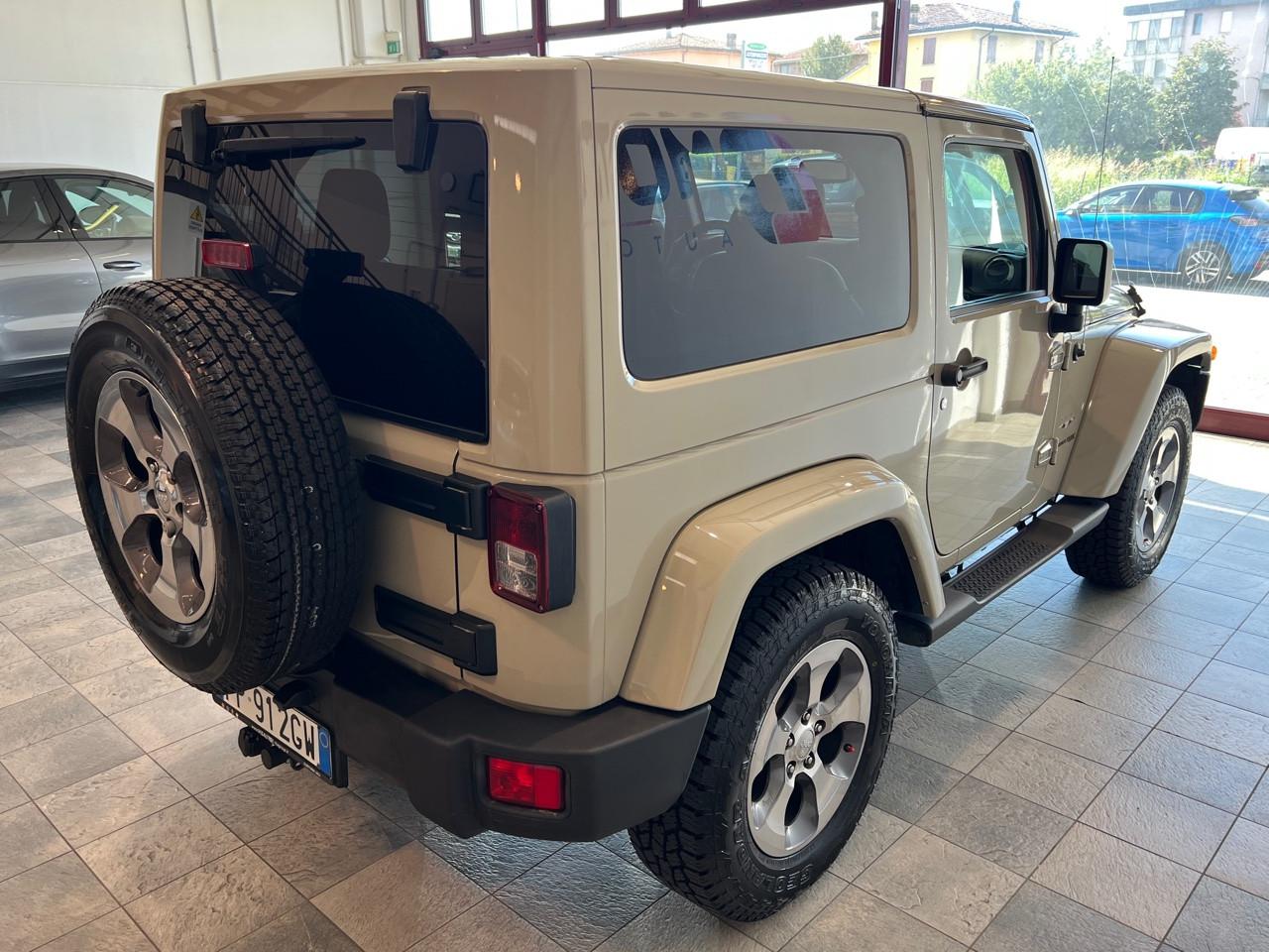 Jeep Wrangler Wrangler 2.8 crd Sahara auto E6