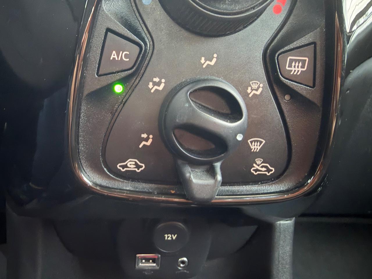 Peugeot 108 VTi 68 5 porte Allure TOP!