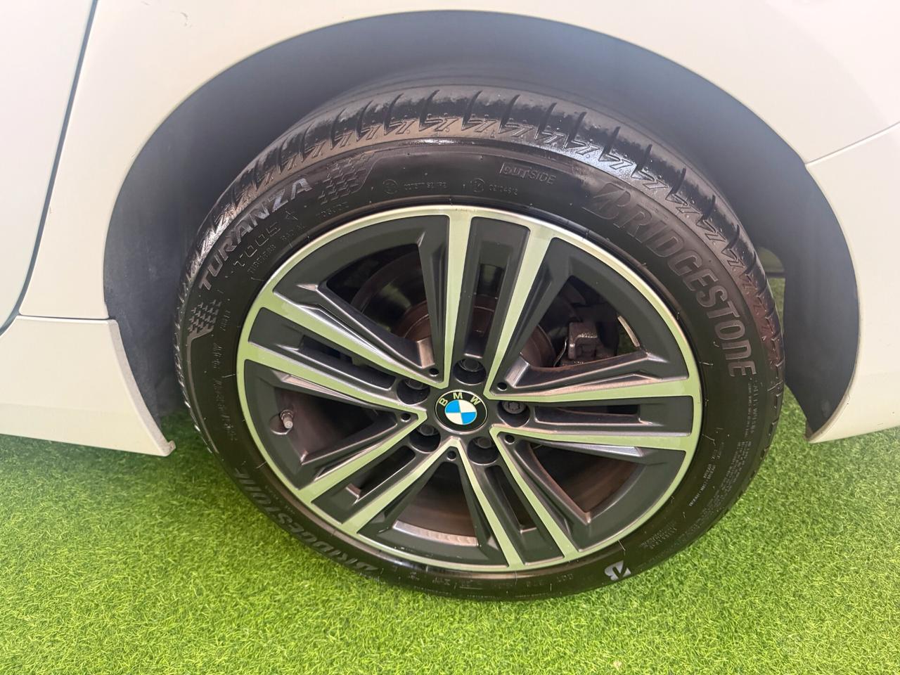 Bmw 118 118d 5p. Business Advantage