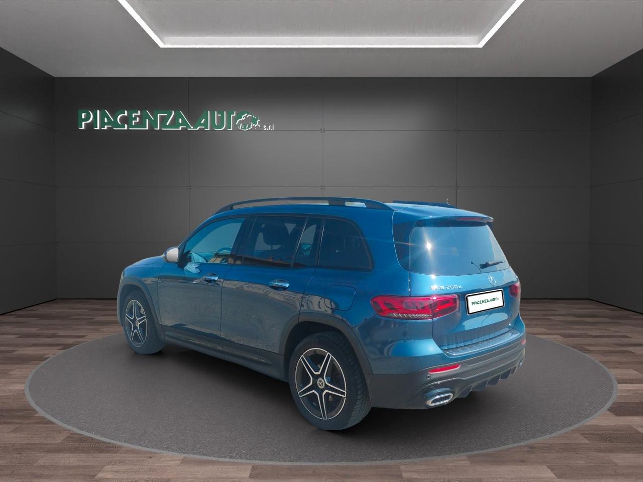Mercedes GLB 200 d Premium 4MATIC..AMG.TELECAMERA.NAVI