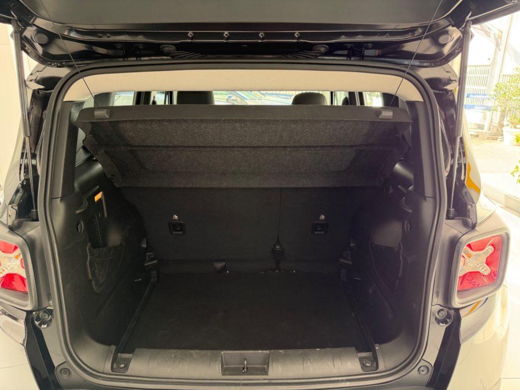 Jeep Renegade 1.5 Turbo T4 MHEV Limited tua da €199,00 mensili