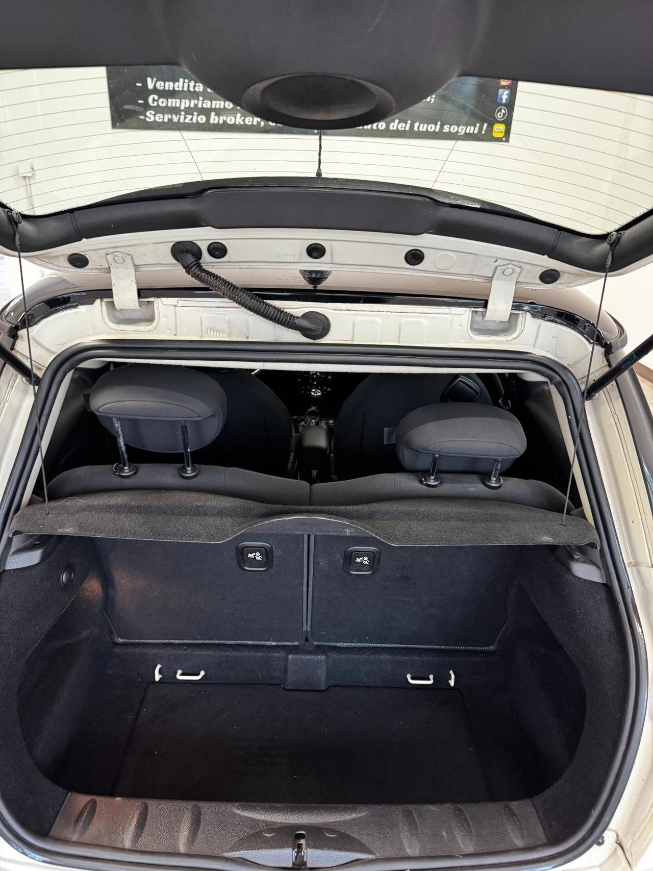 Mini 1.6 16V One (55kW)